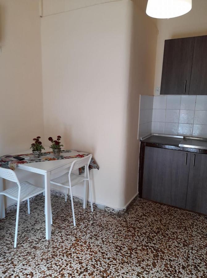 Isalos Apartments Studios Néoi Epivátai Esterno foto